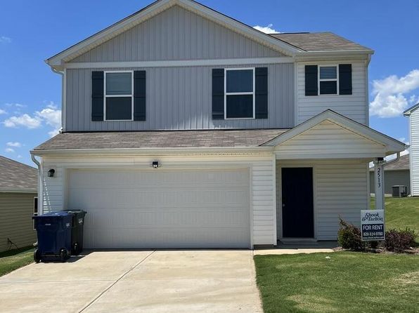 2513 Celestial Dr