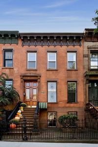 380 8th St, Brooklyn, NY, 11215