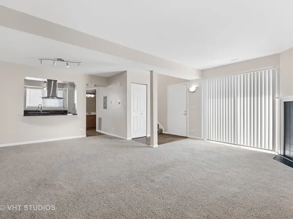 1532 Westminster Dr Unit 108, Naperville, IL 60563