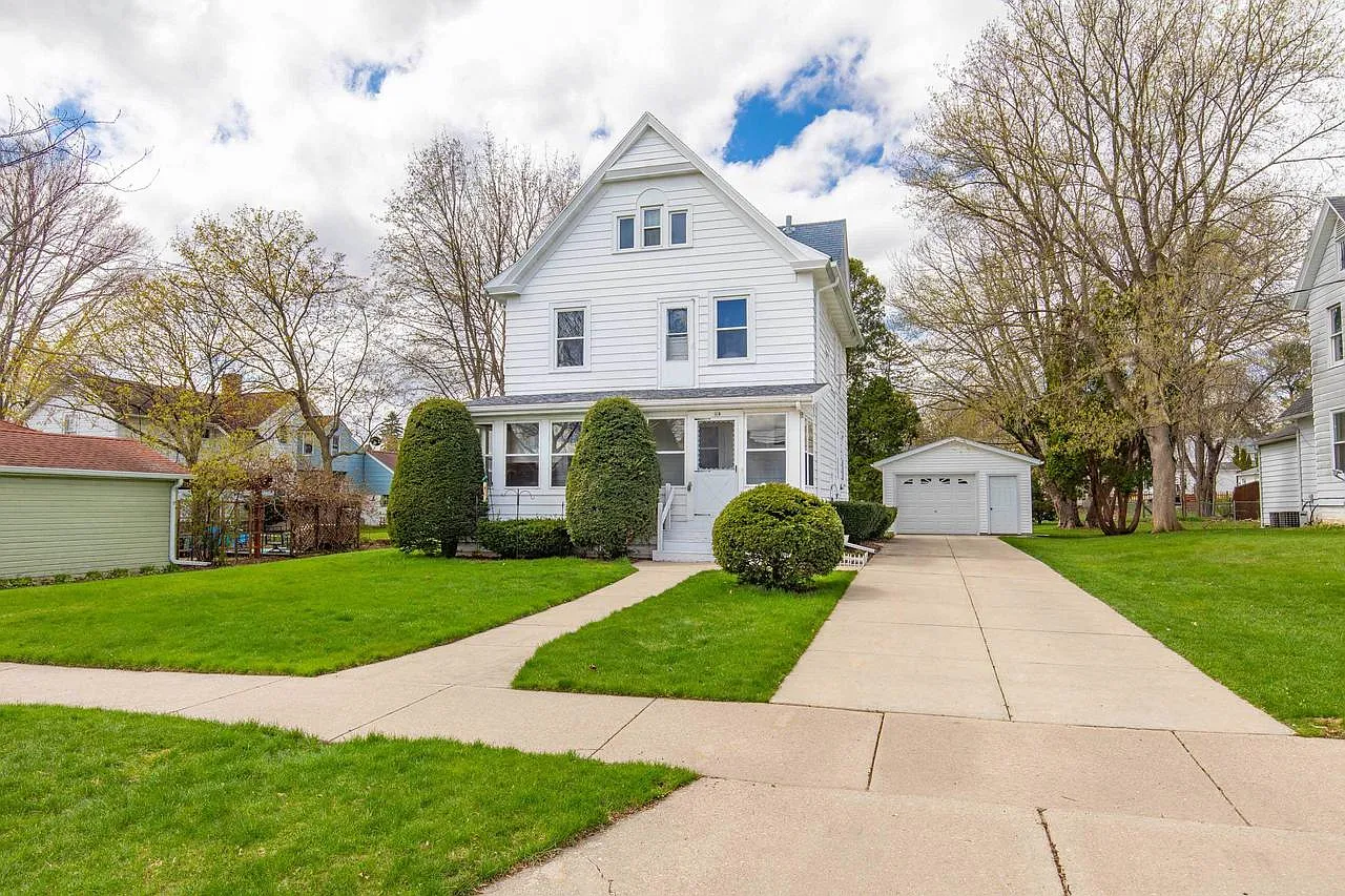 114 Jones St photo 1