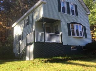38 Clinton St, Amesbury, MA 01913