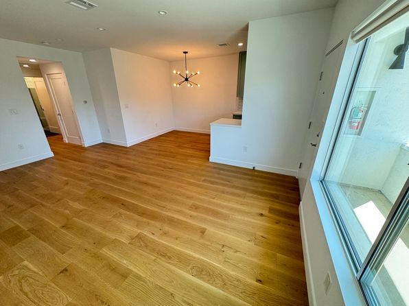 500 N Sycamore Ave APT 6