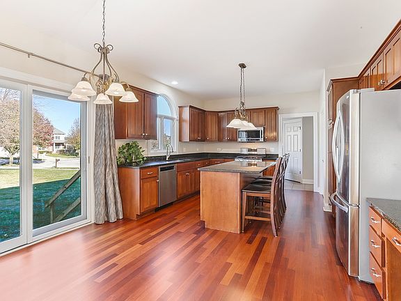 4th image of 25123 W Thornberry Dr