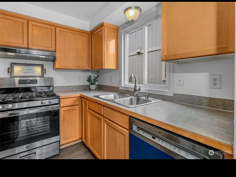 14919 44th Dr NE — Photo 3