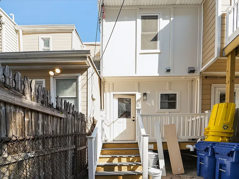 1740 Clarkson St — Photo 16