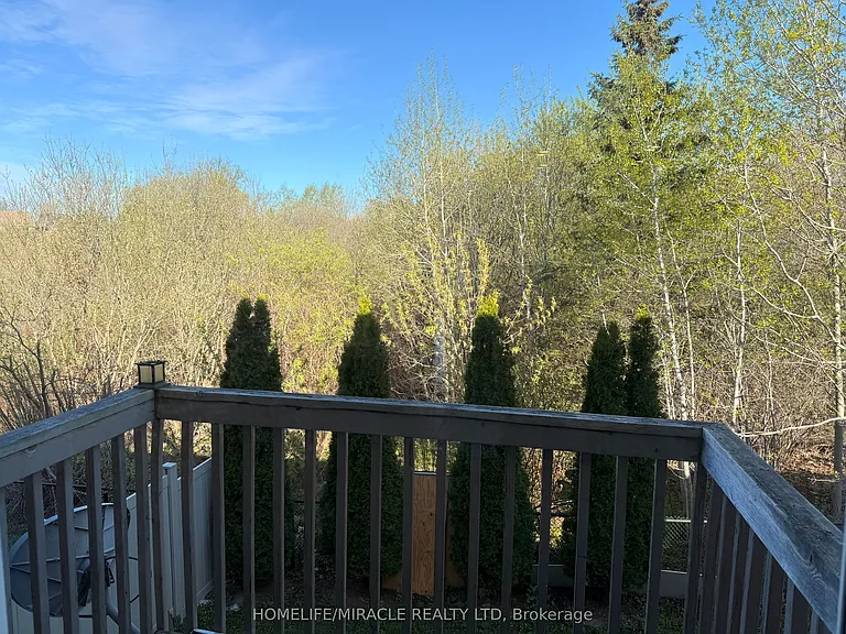 98 Marycroft Ct — Photo 8
