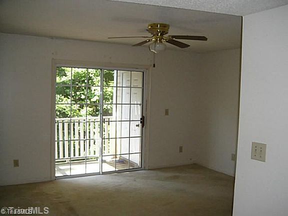 5th image of 521 Mystic Dr APT D