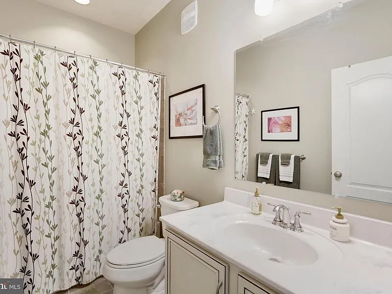 23792 Hopewell Manor Ter — Photo 34
