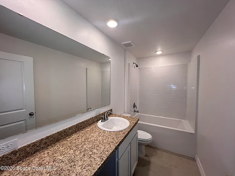340 Wendover Rd SW — Photo 17