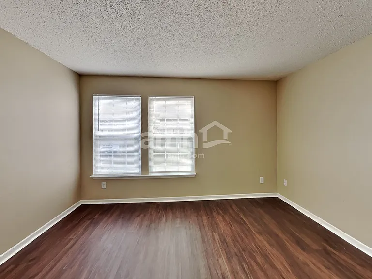 10914 Cyrus Dr — Photo 21