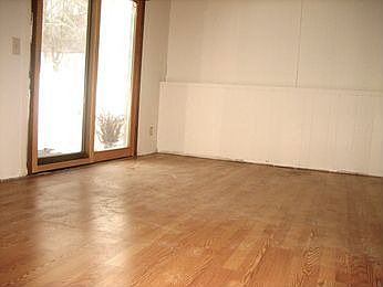 3rd image of 12307 Oak Leaf Ct