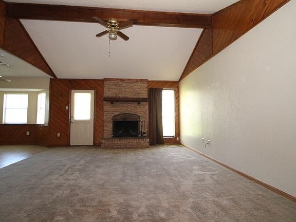 2nd image of 109 Blanket Dr