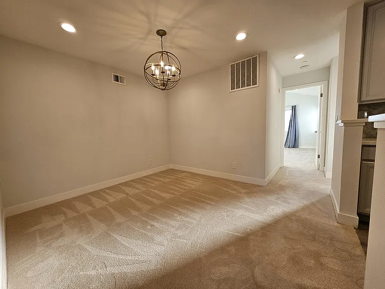 617 Arcadia Ter #302 — Photo 16