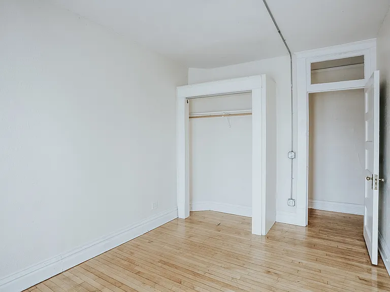 2641 Hennepin Ave — Photo 10