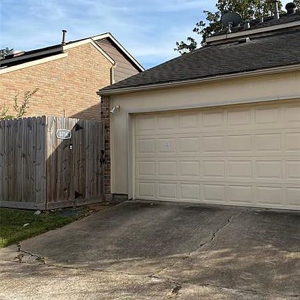 4th image of 8714 Haverstock Dr