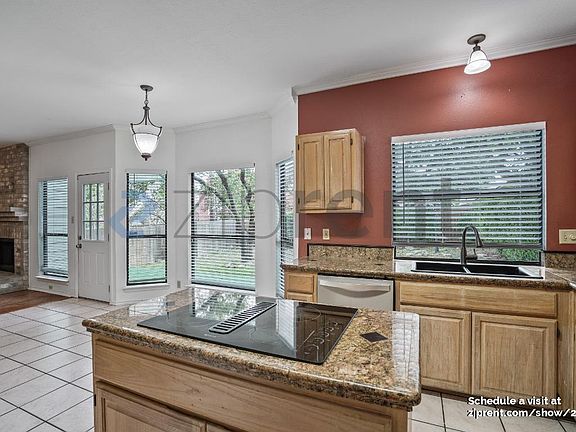 5th image of 1128 Hedgestone Dr
