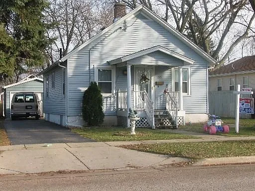 255 S Weston Ave photo 1