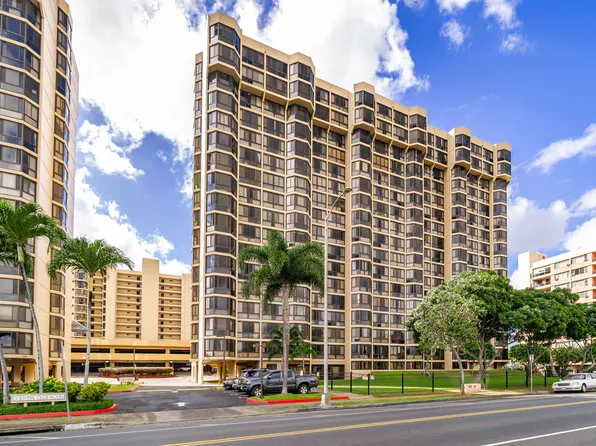 5070 Likini St #1, Honolulu, HI 96818