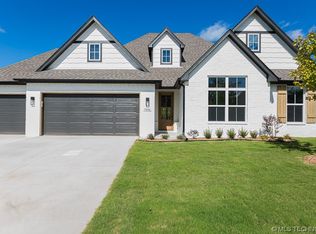 7008 E Oakland St, Broken Arrow, OK 74014