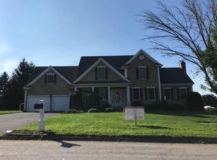 41 Ramblewood Dr, Rocky Hill, CT 06067