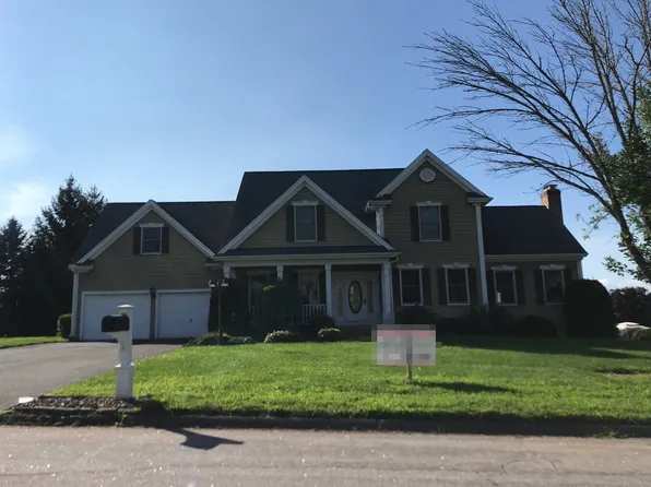 41 Ramblewood Dr, Rocky Hill, CT 06067