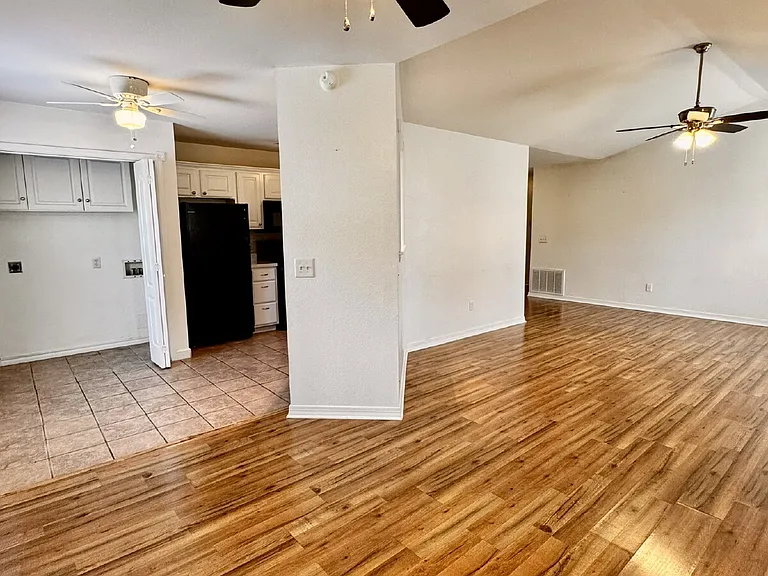 659 Frances Dr — Photo 4