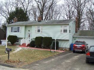 99 Pinecrest Dr, Waterbury, CT 06708