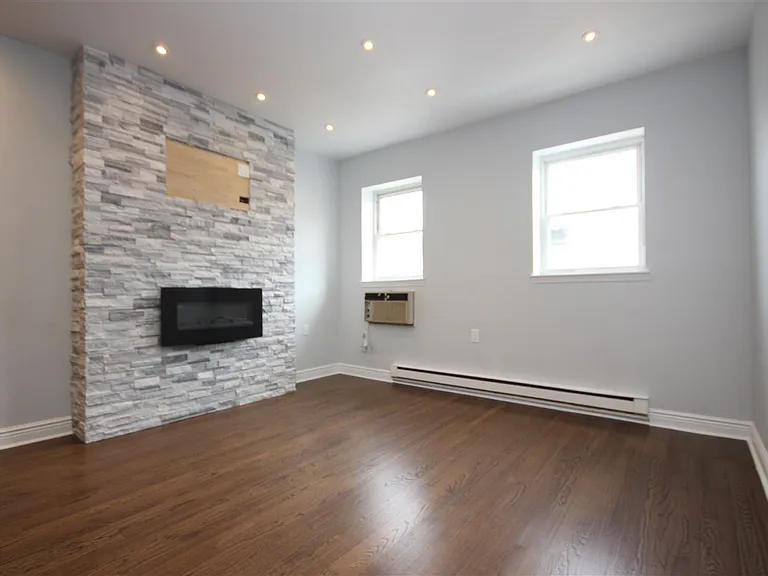 1016 Willow Ave #406 — Photo 4