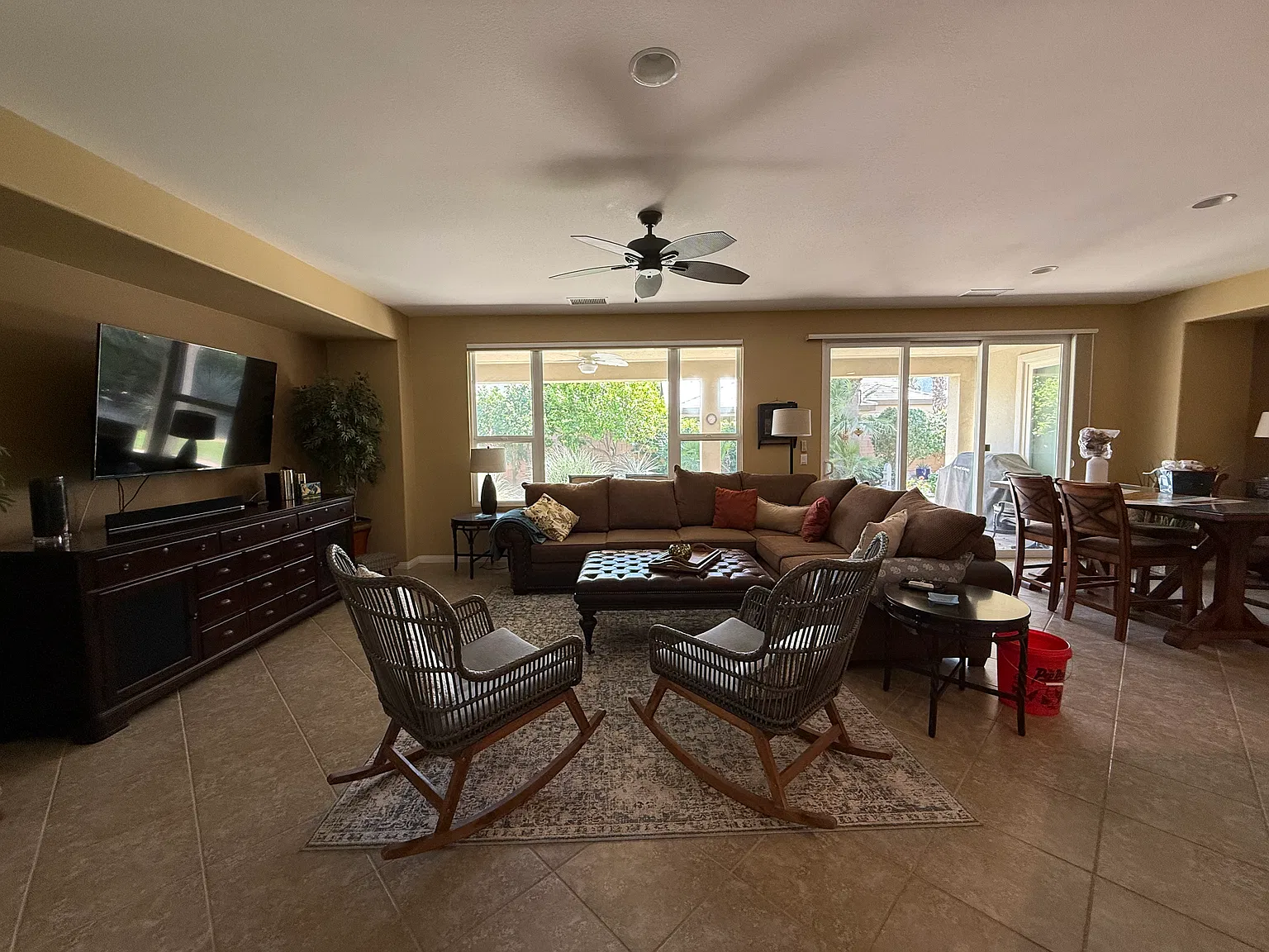 1 bed, 1200 sqft, $3,300 — Photo 2