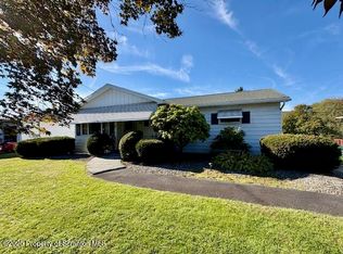 143 S Keyser Ave, Taylor, PA 18517