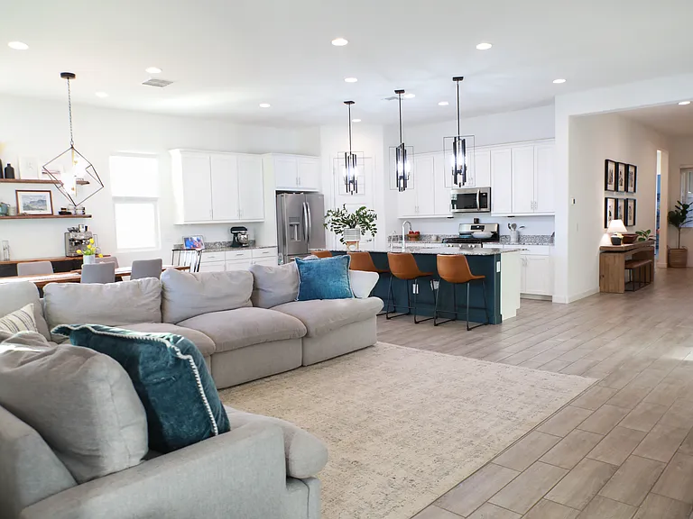 827 W Flatiron Trl — Photo 8