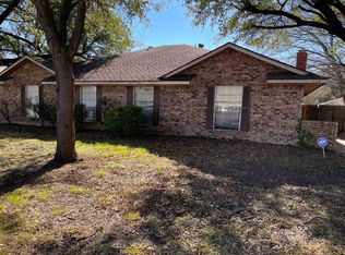 114 Shadybrook Dr, Desoto, TX 75115