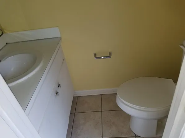 1626 Village Lake Dr Unit 1626, Charlotte, NC 28212