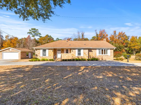 4858 Maybank Hwy, Wadmalaw Island, SC 29487