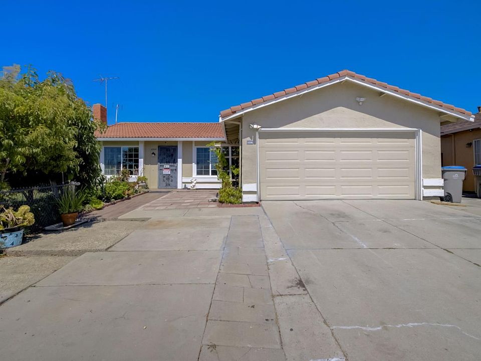 1st image of 2358 Bikini Ave