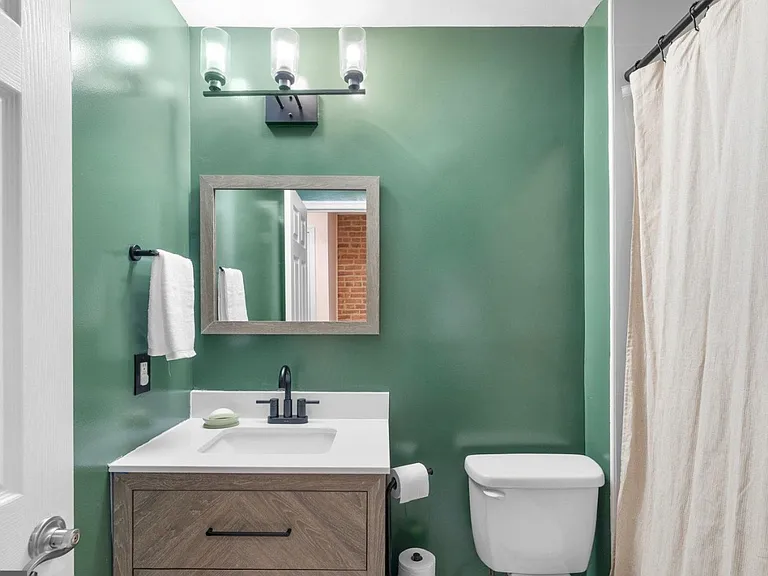 3318 Fleet St — Photo 13