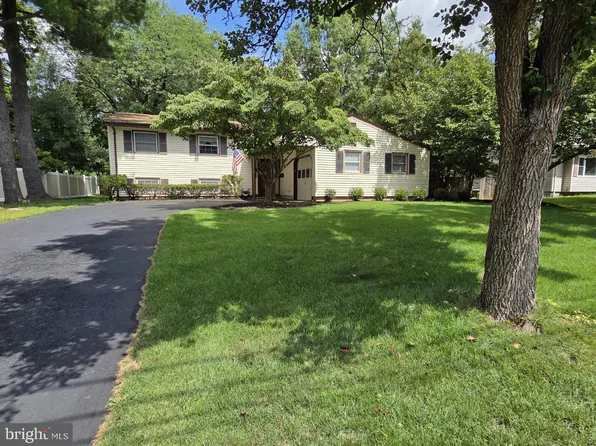 21 Heinrich Rd, Somerset, NJ 08873