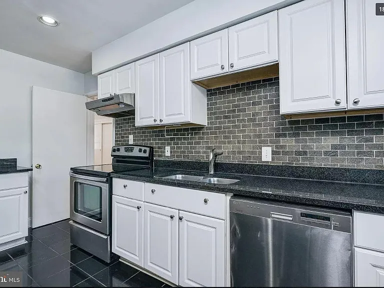 9913 Old Georgetown Rd — Photo 21