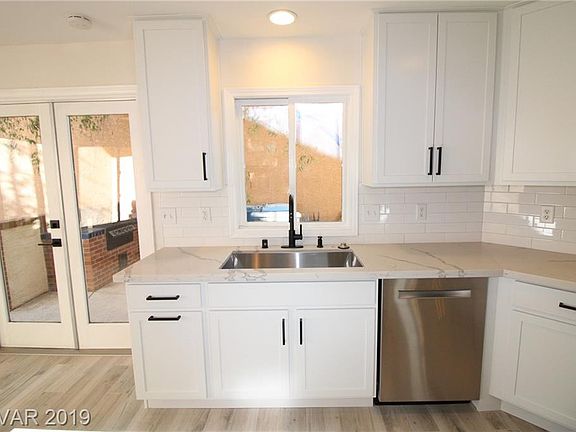 5th image of 5093 Southern Hills Ln