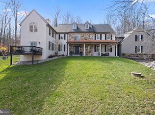 4 Heatherwood Dr, Malvern, PA 19355