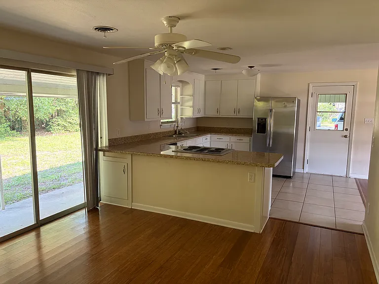 3715 Dunwoody Dr — Photo 7