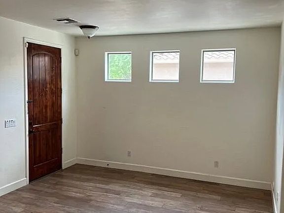4th image of 3718 E Sebastian Ln