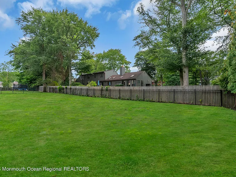 265 Whalepond Rd — Photo 30