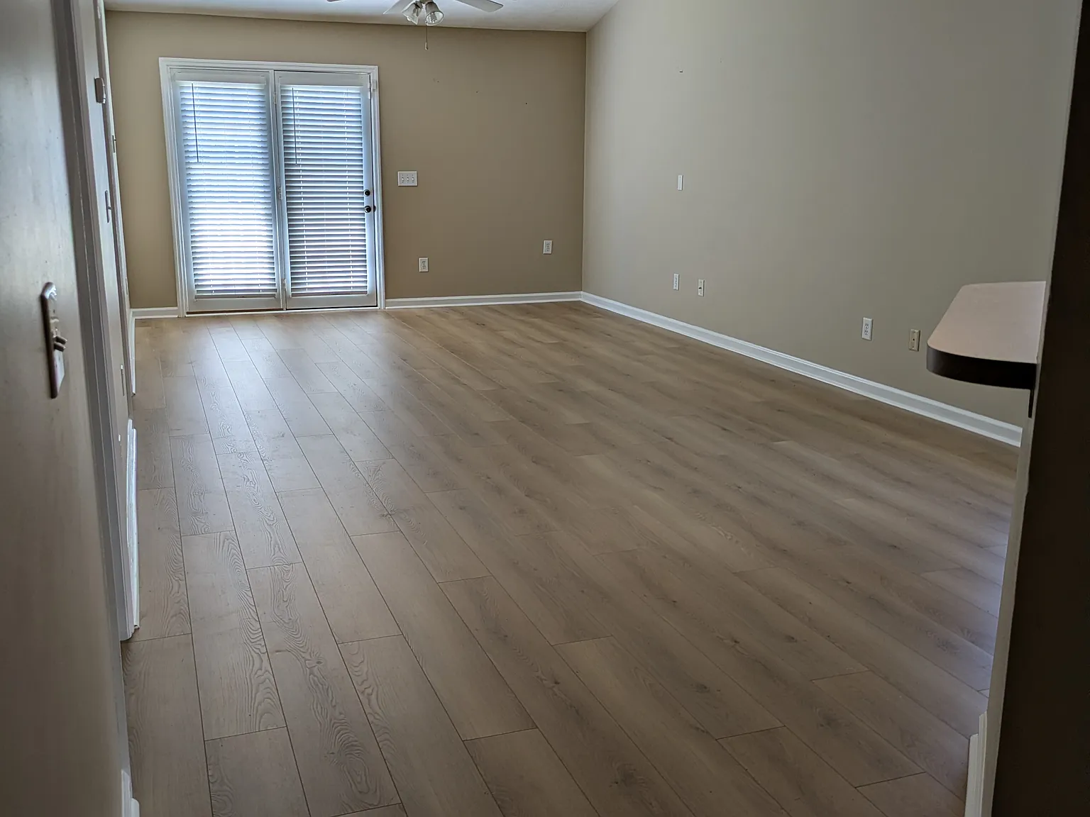 2 bed, 1176 sqft, $1,350 — Photo 2