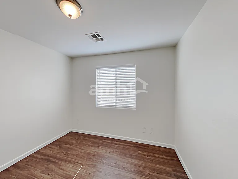 17211 W Watkins St — Photo 16