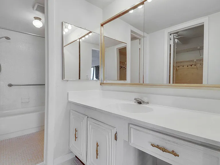 410 Wilma Cir #308 — Photo 19