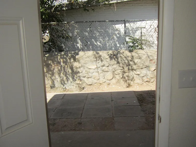 305 Corvena Way — Photo 16