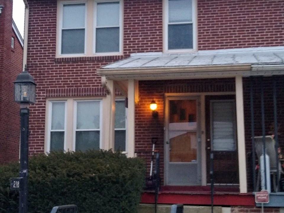 Front Curb View