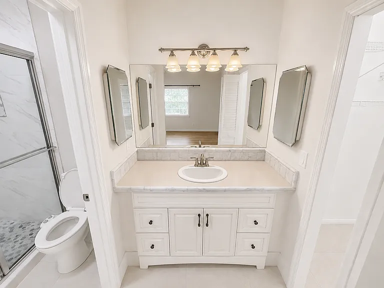 Primary bath