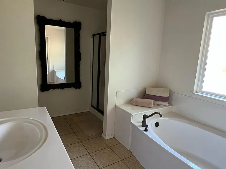 1805 E Jacksonville St — Photo 21